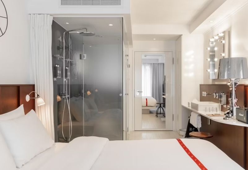Ruby Lucy Hotel